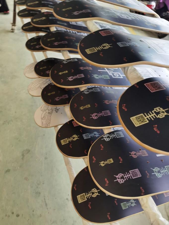 Wholesale Pro Custom Colorful 7 Ply 100% Canadian Maple Skateboard 10