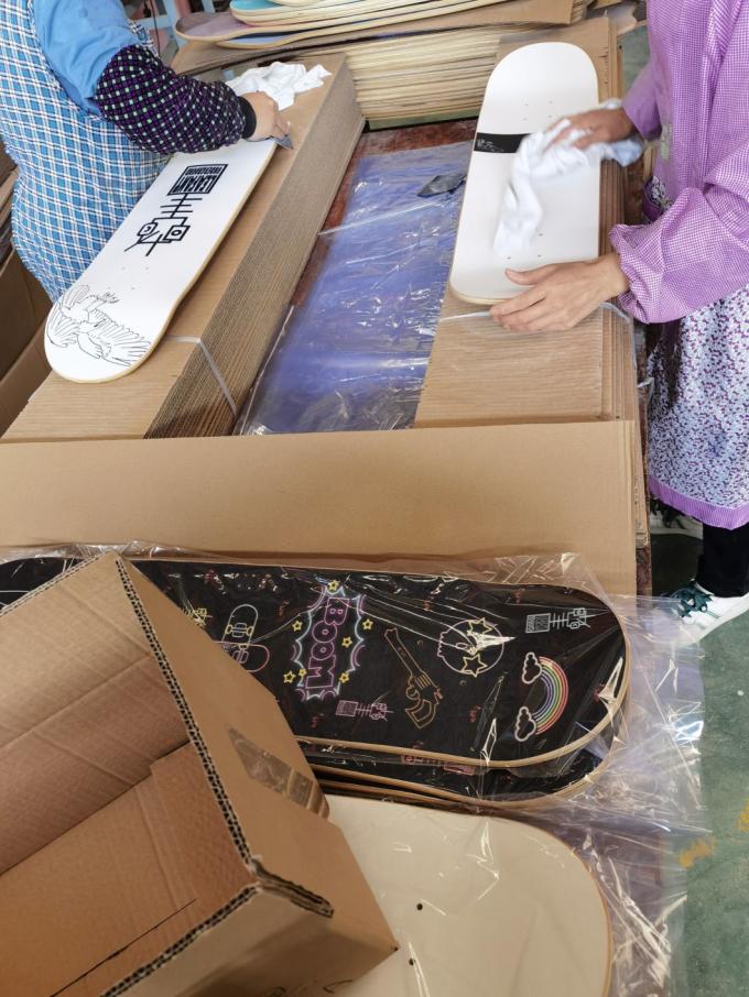 2024 Hot Sales Style 7 Ply Maple Custom Concave Double Kick Professional Long Board Skateboard 7
