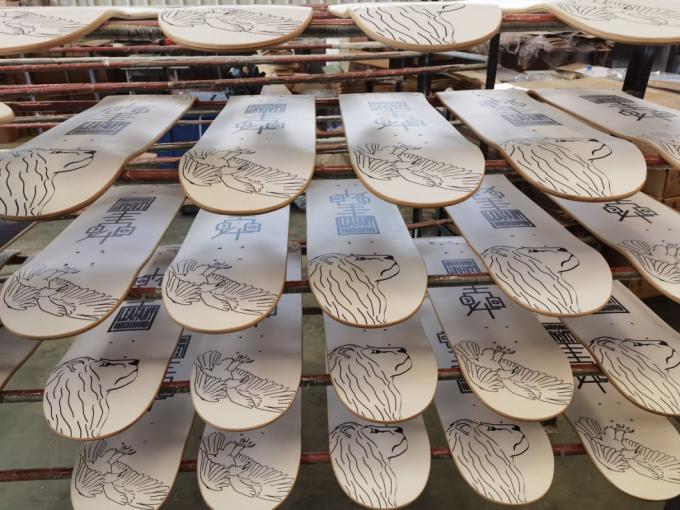 Custom Design Professional Standard 7 Ply Canadian Maple Wood Skateboards 11