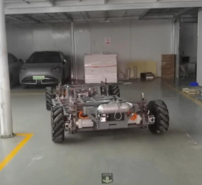 9 Inch Indsturial Heavy Duty Mecanum Wheel Mobile Robot 7